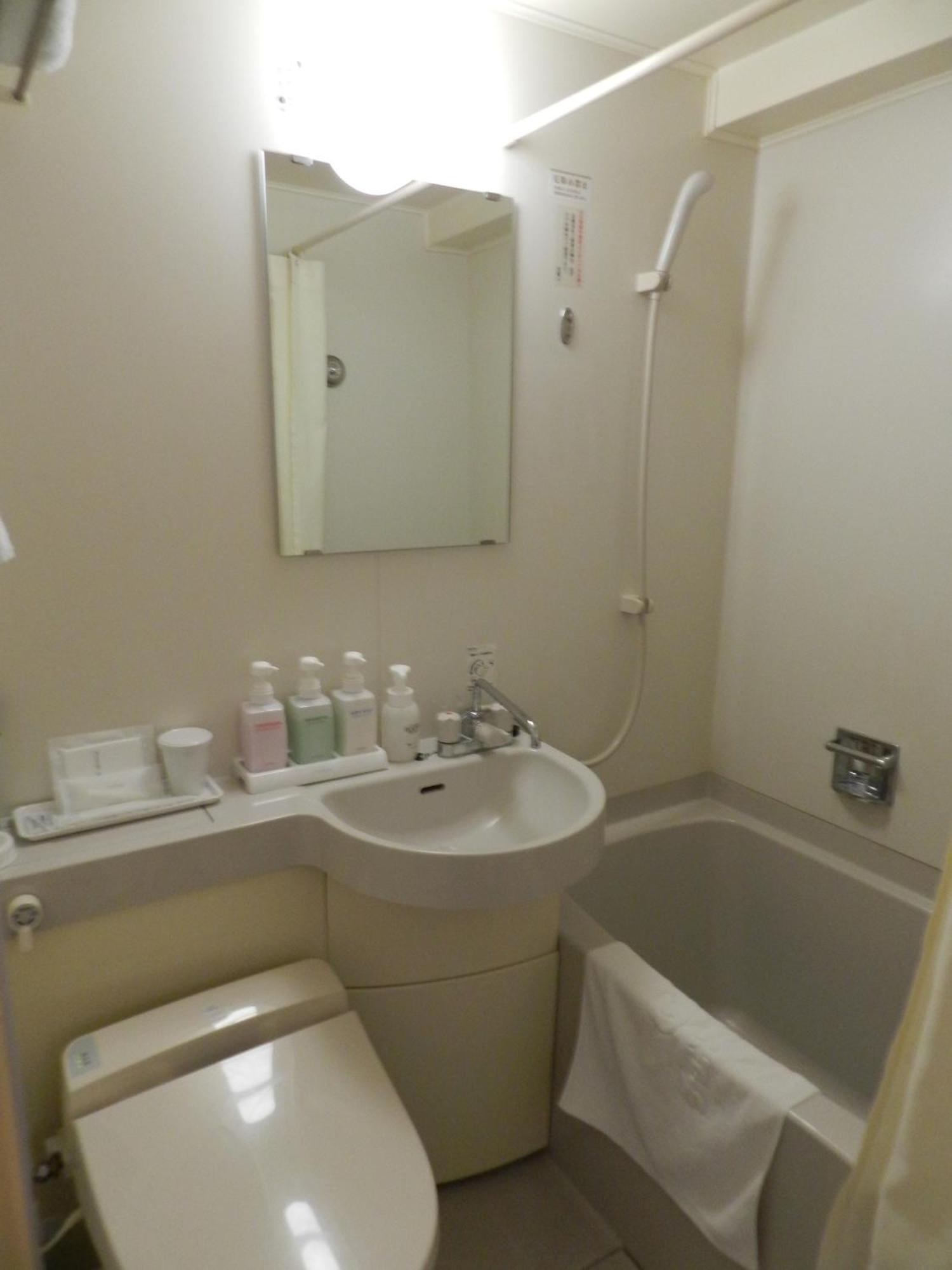 Hotell Check In Shimbashi 2*